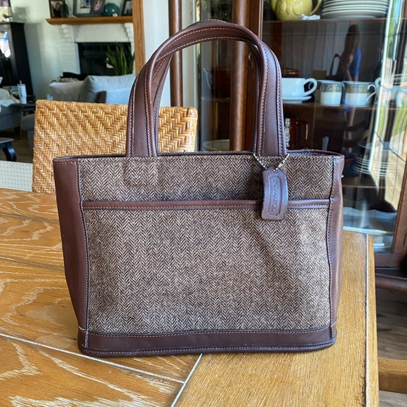 Coach Handbags - Rare Coach Vintage herringbone Bleeker Tweed Satchel bag